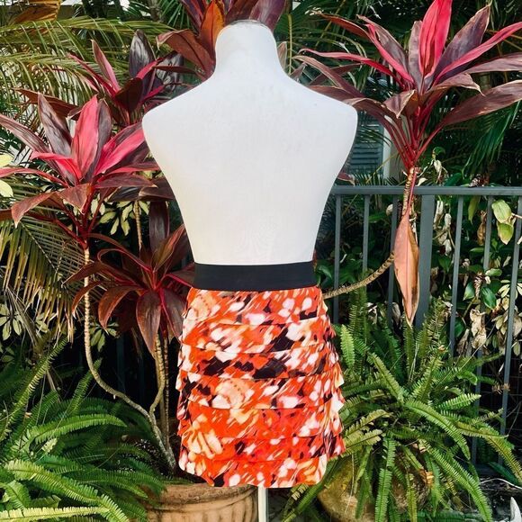 Guess Tiered Layers Mini Skirt - Picture 5 of 8